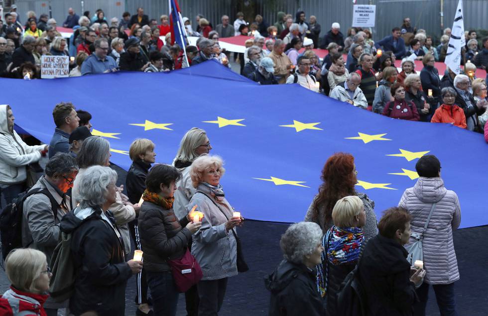 Protesta en Varsovia contra la reforma de la justicia, este domingo.