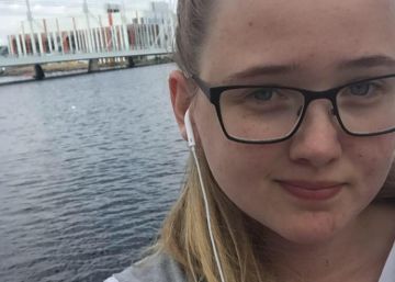 Una estudiante sueca detiene un avión e impide la deportación de un inmigrante afgano