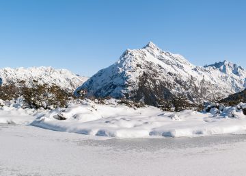 Rescatado un alpinista atrapado durante una semana en un monte de Nueva Zelanda
