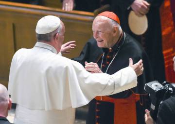El Papa ordena la reclusión a un cardenal estadounidense hasta juzgarle por abusos