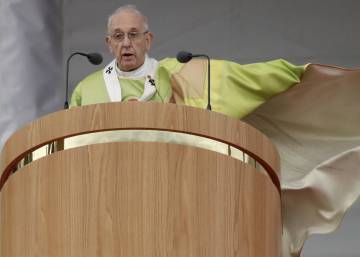 El Papa pide perdón por la falta de medidas concretas contra los abusos
