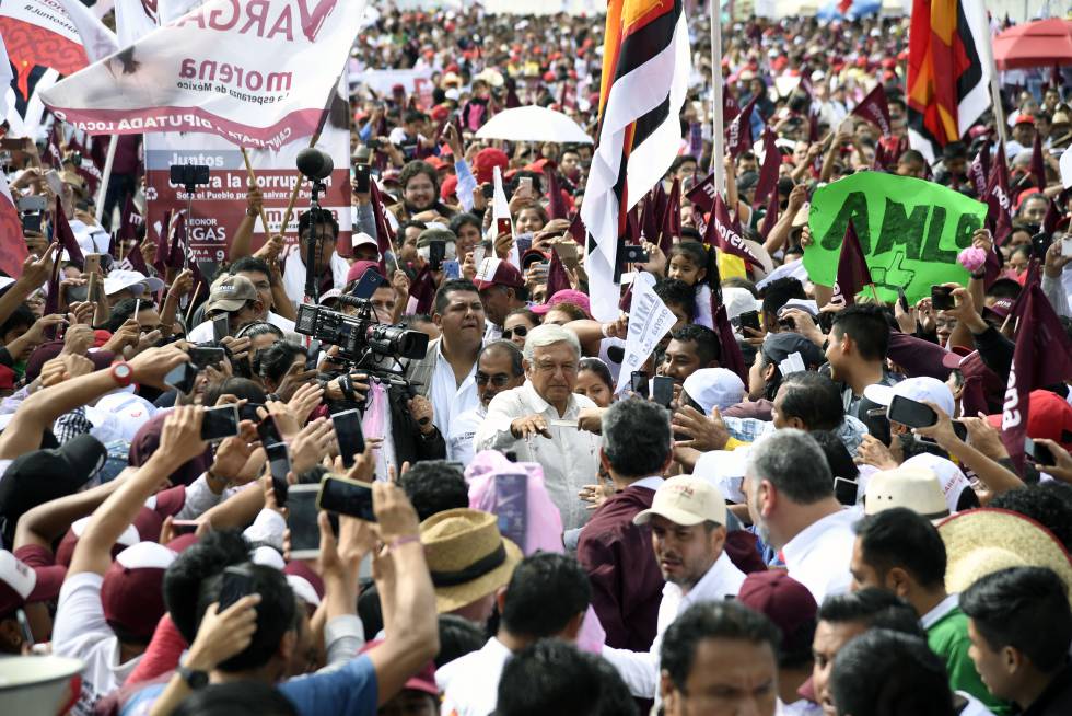 López Obrador durante un acto de Morena en junio.