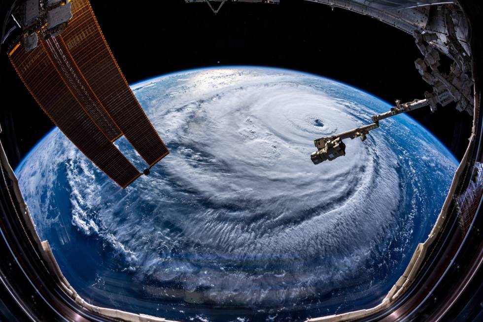 El ojo del huracán Florence visto desde la Estación Espacial Internacional.