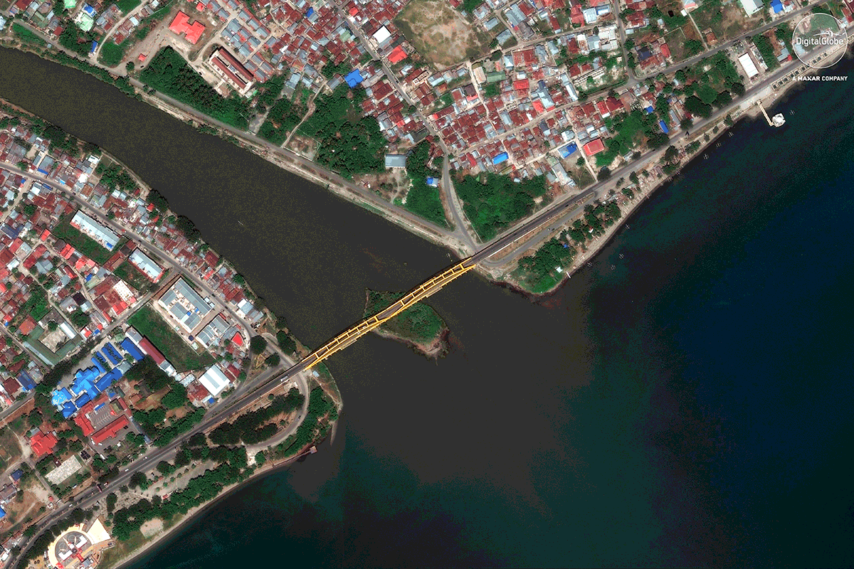 Combinación de imágenes satélite de la zona de Palau.