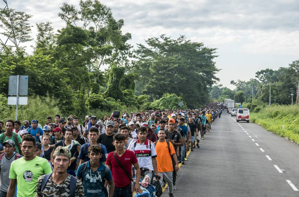 La caravana de migrantes, de camino a Tapachula.