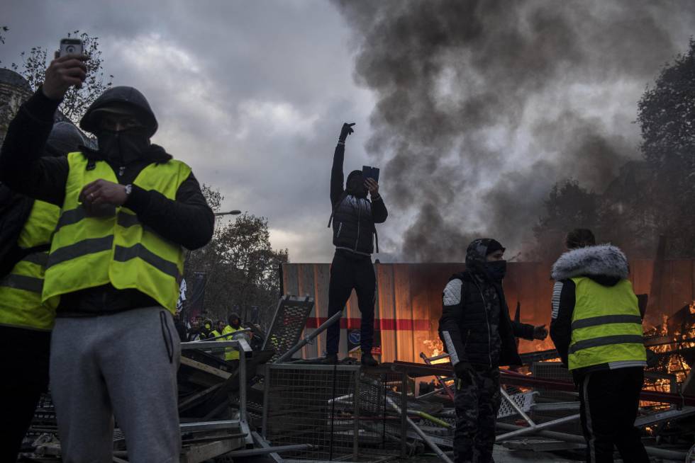 Protesta de los 'chalecos amarilos' en París, el 24 de noviembre de 2018. 