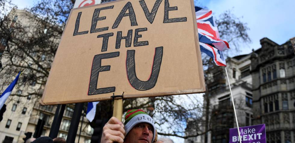 Un manifestante favorable a la salida de Reino Unido de la UniÃ³n Europea, este domingo en Londres.