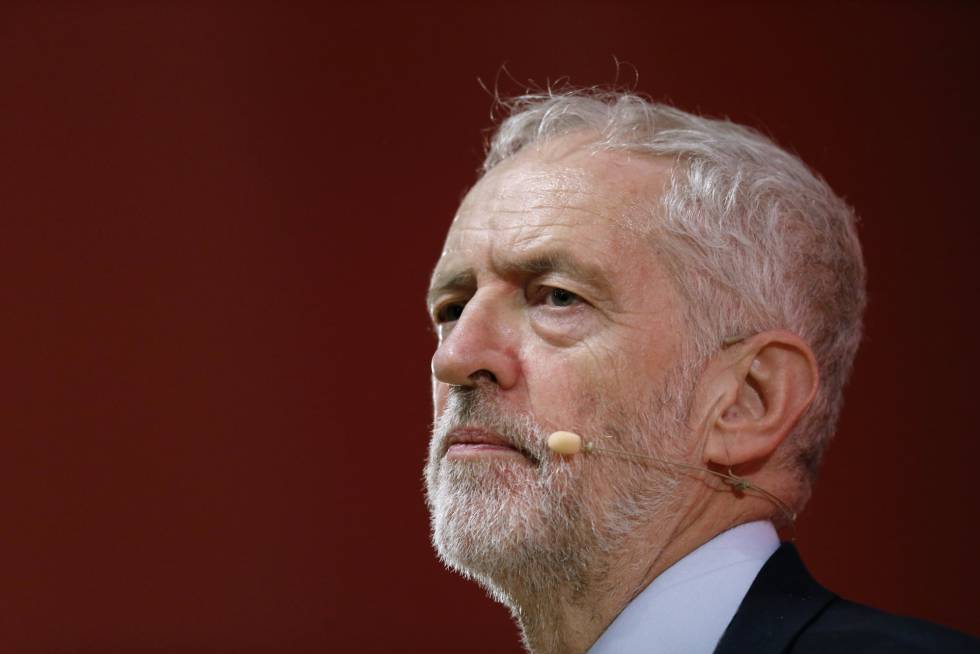 El líder del Partido Laborista, Jeremy Corbyn, este viernes en Lisboa, en la reunión de los Partidos Socialistas Europeos