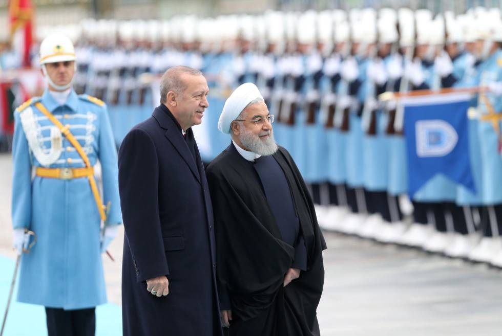 El presidente turco, Recep Tayyip Erdogan,junto al presidente iranÃ­, Hassan Rouhani, en Ankara el 20 de diciembre de 2018. 