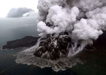 Un tsunami deja 281 muertos y más de 1.000 heridos en una zona turística de Indonesia