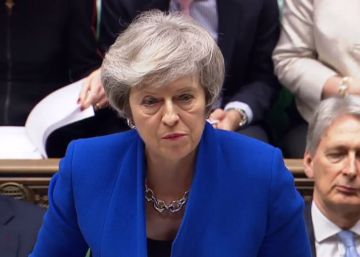 May sobrevive à frente do Governo britânico após revés em acordo do Brexit