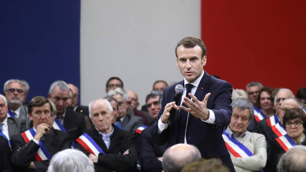 El presidente de Francia, Emmanuel Macron, durante un acto celebrado en Souillac, en el sur, para lanzar su iniciativa de debate nacional.