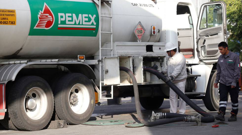 México ha detenido a más de 400 personas en mes y medio de lucha contra el robo de combustible