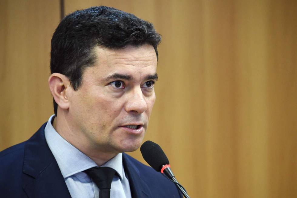 El ministro de Justicia, el ex juez Moro, presenta su plan este lunes.