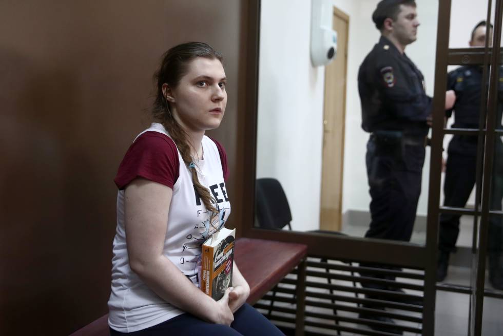 Anna PÃ¡vlikova, procesada por pertenencia a una organizaciÃ³n extremista, en el juicio el pasado agosto en MoscÃº.