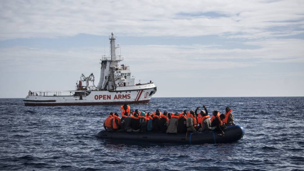 Alcaldes de España e Italia se unen en defensa del rescate de inmigrantes  en el Mediterráneo | Internacional | EL PAÍS