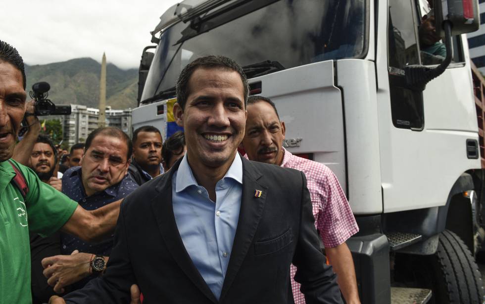 Juan Guaidó en una manifestación de transportistas este jueves.