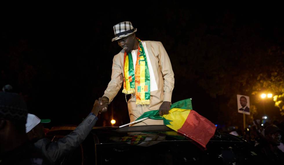 EL candidato a la presidencia de Senegal Ousmane Sonko durante un mitin el 20 de febrero de 2019 en Thies. 