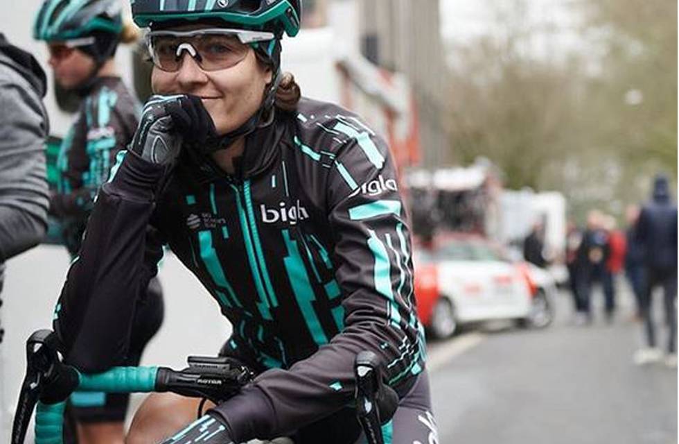 Nicole Hanselmann, durante la prueba ciclista.