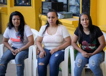 La liberación de tres mujeres presas por abortar aviva el debate de la despenalización en El Salvador