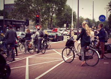 Holanda trata de desenmarañar el enorme lío de sus carriles bici
