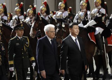 El presidente de Italia, Sergio Mattarella, y el líder chino, Xi Jinping, en el Palacio del Quirianal el viernes. 