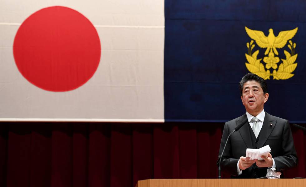 O primeiro-ministro do JapÃ£o, Shinzo Abe, durante um discurso em 17 de marÃ§o.