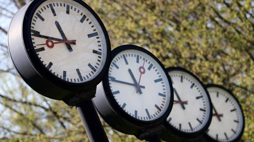 Cambio De Hora Mexico Adelanta Los Relojes Una Hora Este Domingo Por El Horario De Verano Internacional El Pais