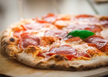 Multimillonarios nigerianos piden pizza a Londres y se la llevan en aviones de British Airways