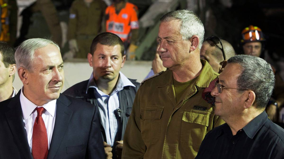 Benjamín Netanyahu y el general Benny Gantz, en Tel Aviv en 2012.