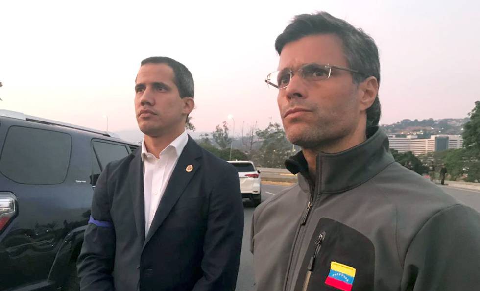 Juan GuaidÃ³ y Leopoldo LÃ³pez, tras la liberaciÃ³n del opositor.