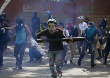 Leopoldo López se refugia en la Embajada de España en Caracas