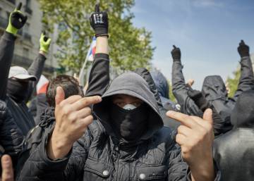 Disturbios en París en la concentración por el 1 de mayo, en imágenes Disturbios en París en la concentración por el 1 de mayo, en imágenes