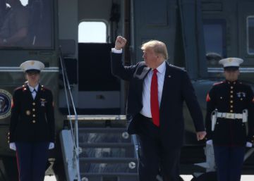 Trump saluda a su llegada al aeropuerto JFK de Nueva York,rn 