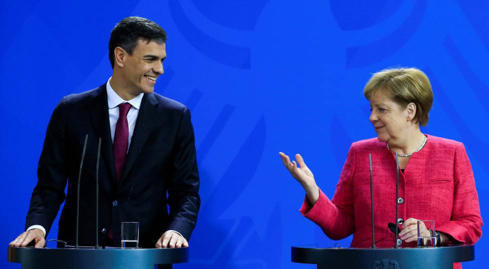 Pedro Sánchez y Angela Merkel, en conferencia de prensa en Berlín el pasado mes de junio.