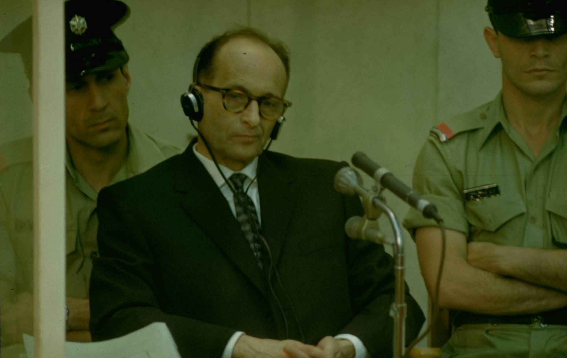 El alemán Adolf Eichmann, durante su juicio por crímenes de guerra. 
