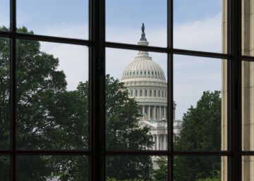 Los demócratas en campaña electoral se lanzan a por el ‘impeachment’