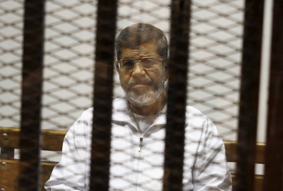 Muere el expresidente de Egipto Mohamed Morsi mientras era juzgado |  Internacional | EL PAÍS