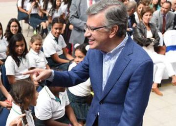 Joaquín Lavin, el rostro renovado de la derecha chilena