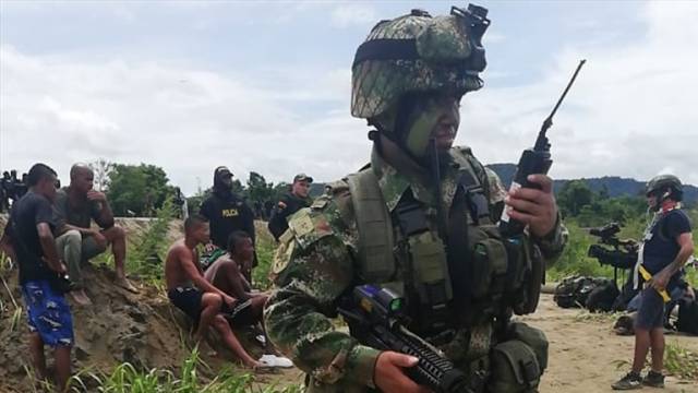 El Ministerio de Defensa de Colombia apunta al ELN y Gaor por el atentado a los militares en Fortul