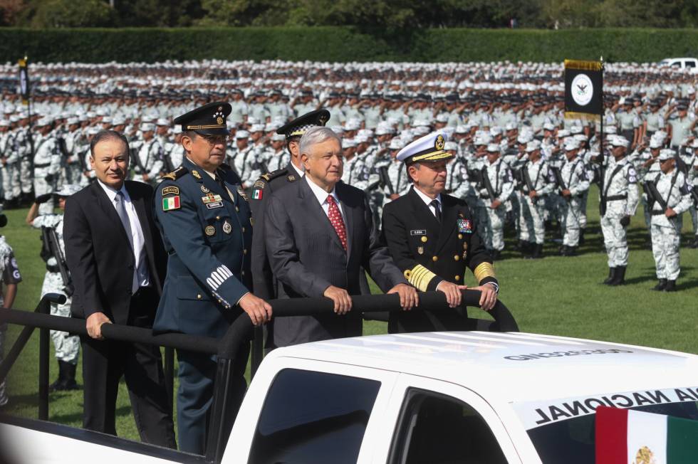 López Obrador pone en marcha la polémica Guardia Nacional para frenar la violencia del crimen organizado  1561915360_336017_1561915618_noticia_normal