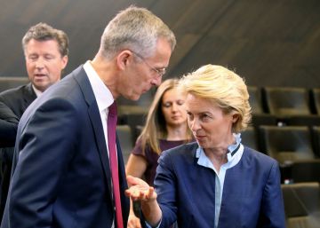 El secretario general de la OTAN, Jens Stoltenberg, y la hasta ahora ministra de Defensa, Ursula von der Leyen, el pasado día 26 en Bruselas.