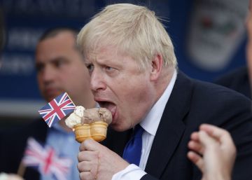 Boris Johnson, este sábado, en un acto electoral en la Isla de Barry (Reino Unido)