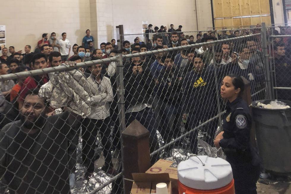 Centro de detención en McAllen, Texas, el pasado viernes, cuando lo visitó Mike Pence.