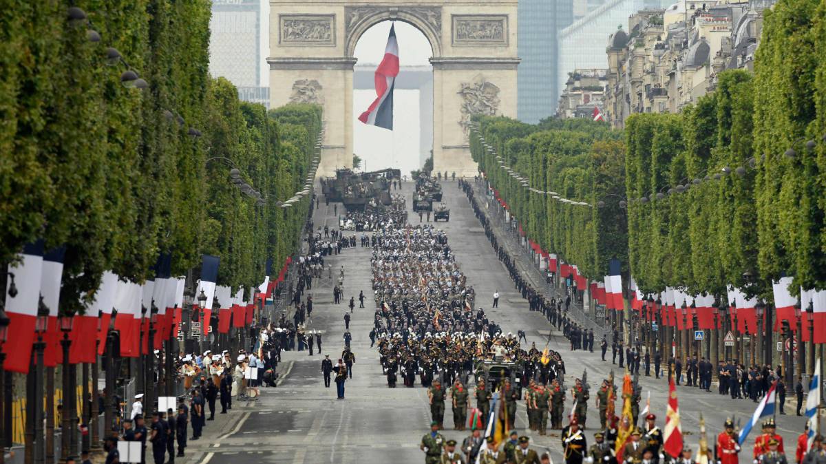El tradicional desfile militar del 14 de julio, en París.