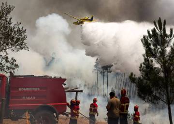 Aumentan a 30 los heridos en los incendios portugueses