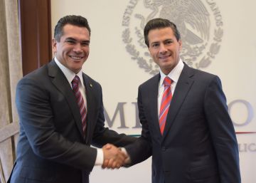 En 2015, Peña Nieto recibió a Moreno después de ganar la elección en Campeche. 