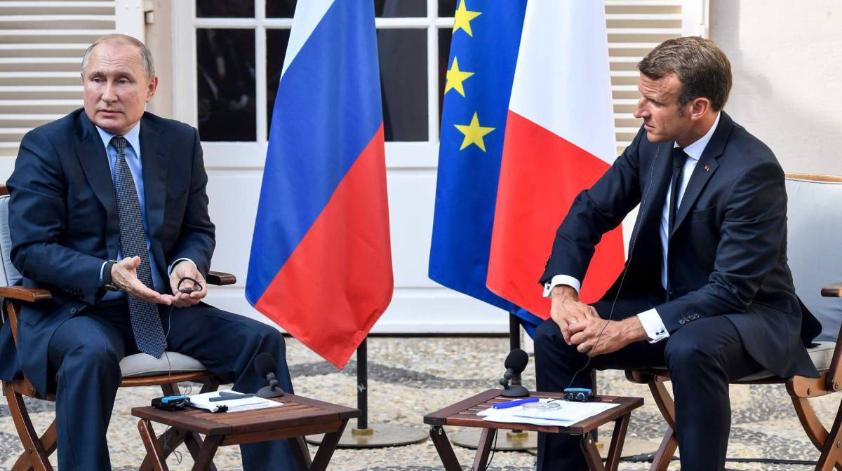 Putin y Macron, este lunes.