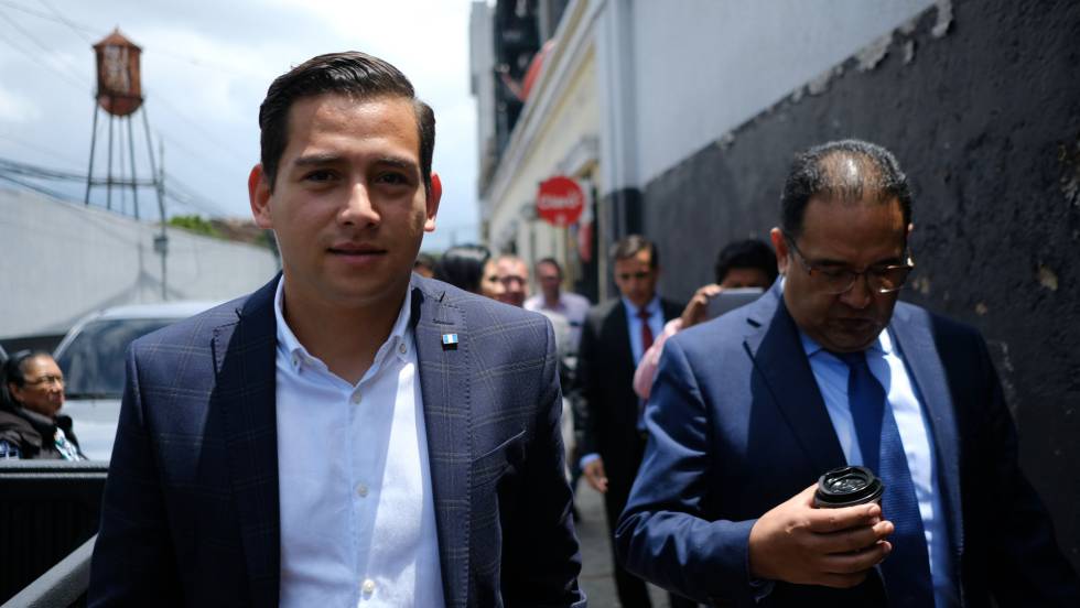 Guatemala absuelve al hijo y al hermano del presidente acusados de emitir facturas falsas