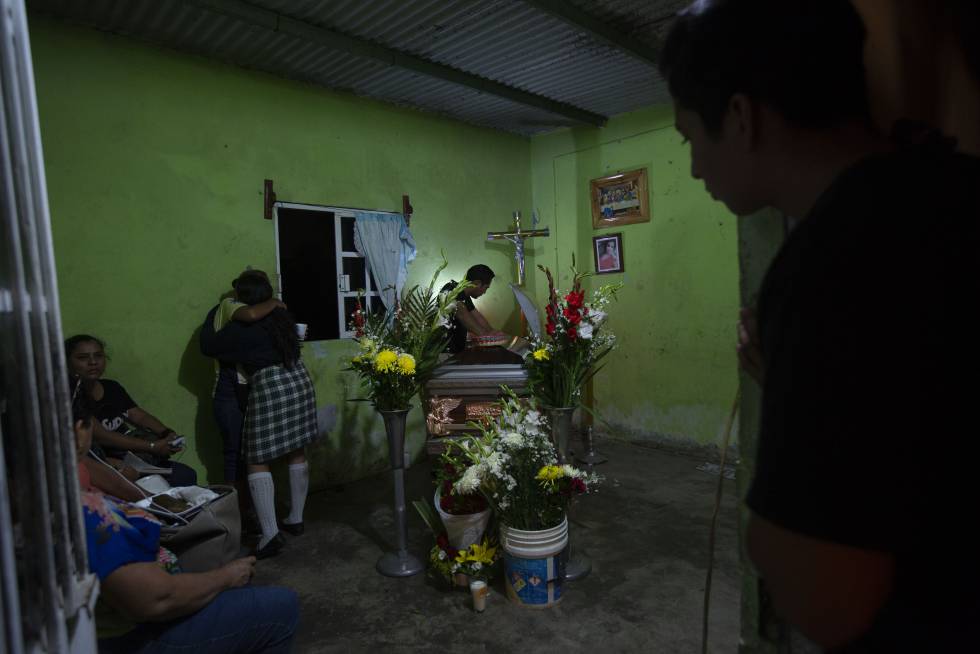 Las autoridades mexicanas se enfrentan entre sí horas después de la matanza de Veracruz 1567039758_725603_1567050173_noticia_normal